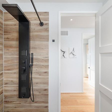 New Modern 1400 Sq Ft Coach House Near Everything Toronto Eksteriør billede