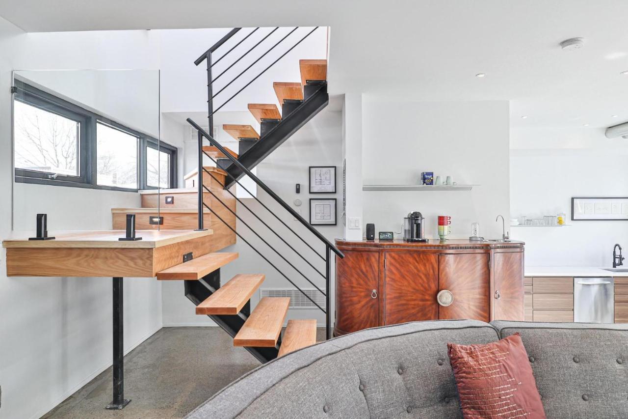 New Modern 1400 Sq Ft Coach House Near Everything Toronto Eksteriør billede