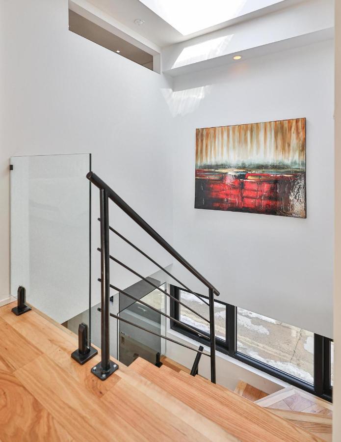 New Modern 1400 Sq Ft Coach House Near Everything Toronto Eksteriør billede