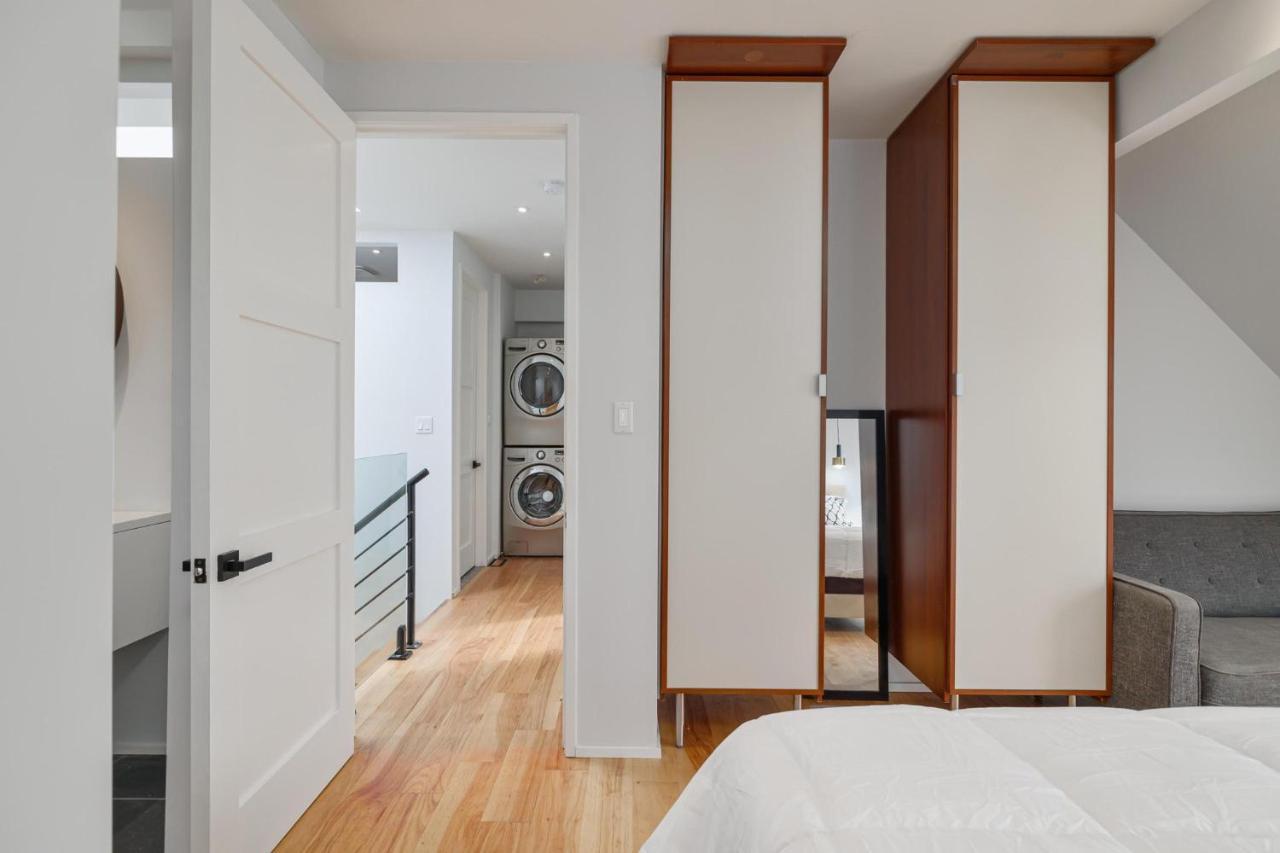 New Modern 1400 Sq Ft Coach House Near Everything Toronto Eksteriør billede