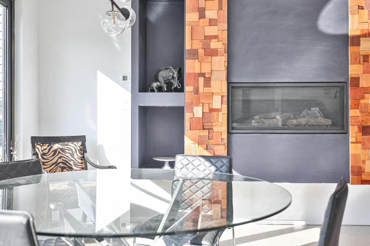 New Modern 1400 Sq Ft Coach House Near Everything Toronto Eksteriør billede