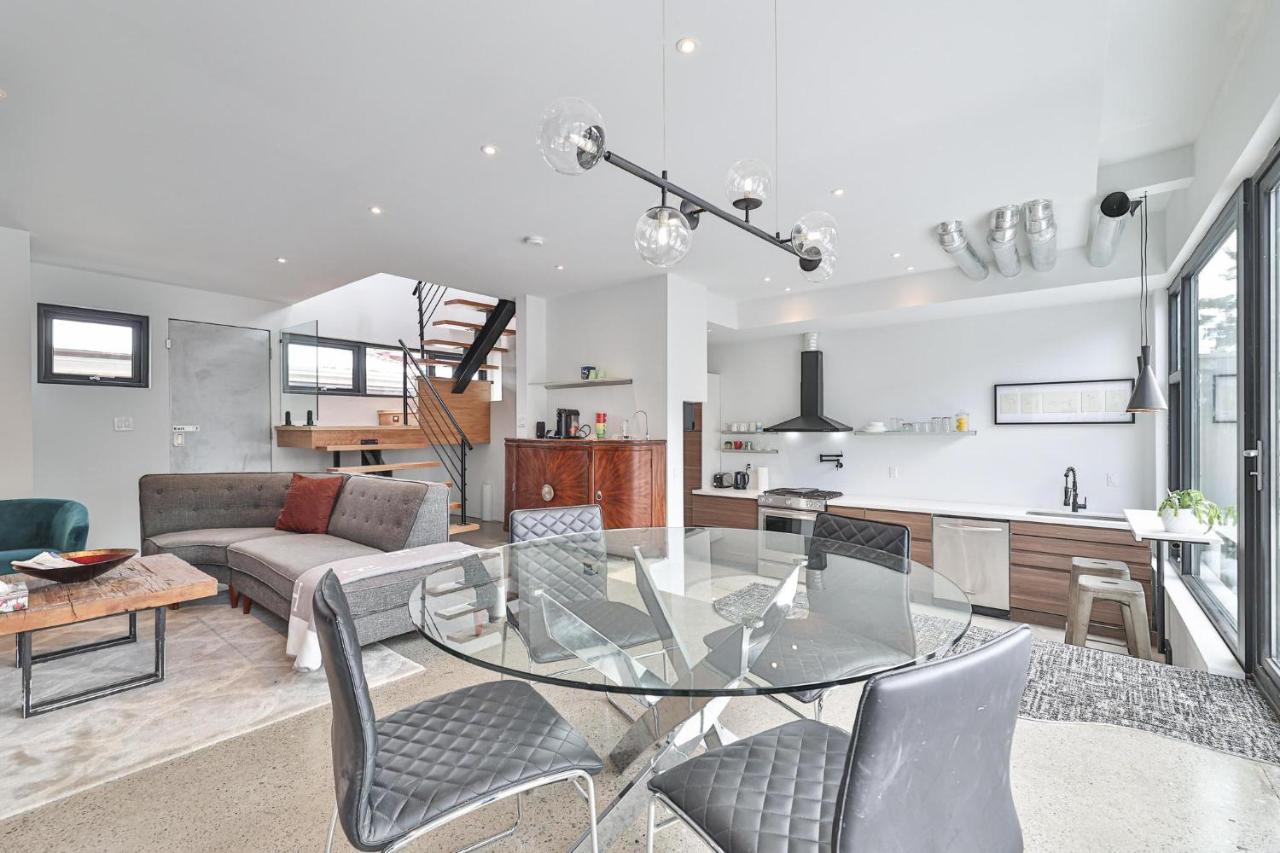 New Modern 1400 Sq Ft Coach House Near Everything Toronto Eksteriør billede